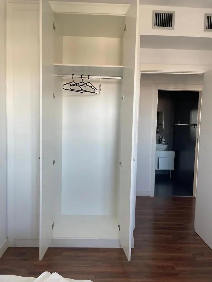 Fira De Barcelona City View Apartment With Garage Parking L'Hospitalet de Llobregat